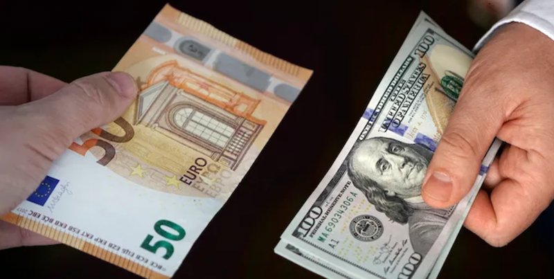 نرخ رسمی ارز امروز ۴ اسفندماه